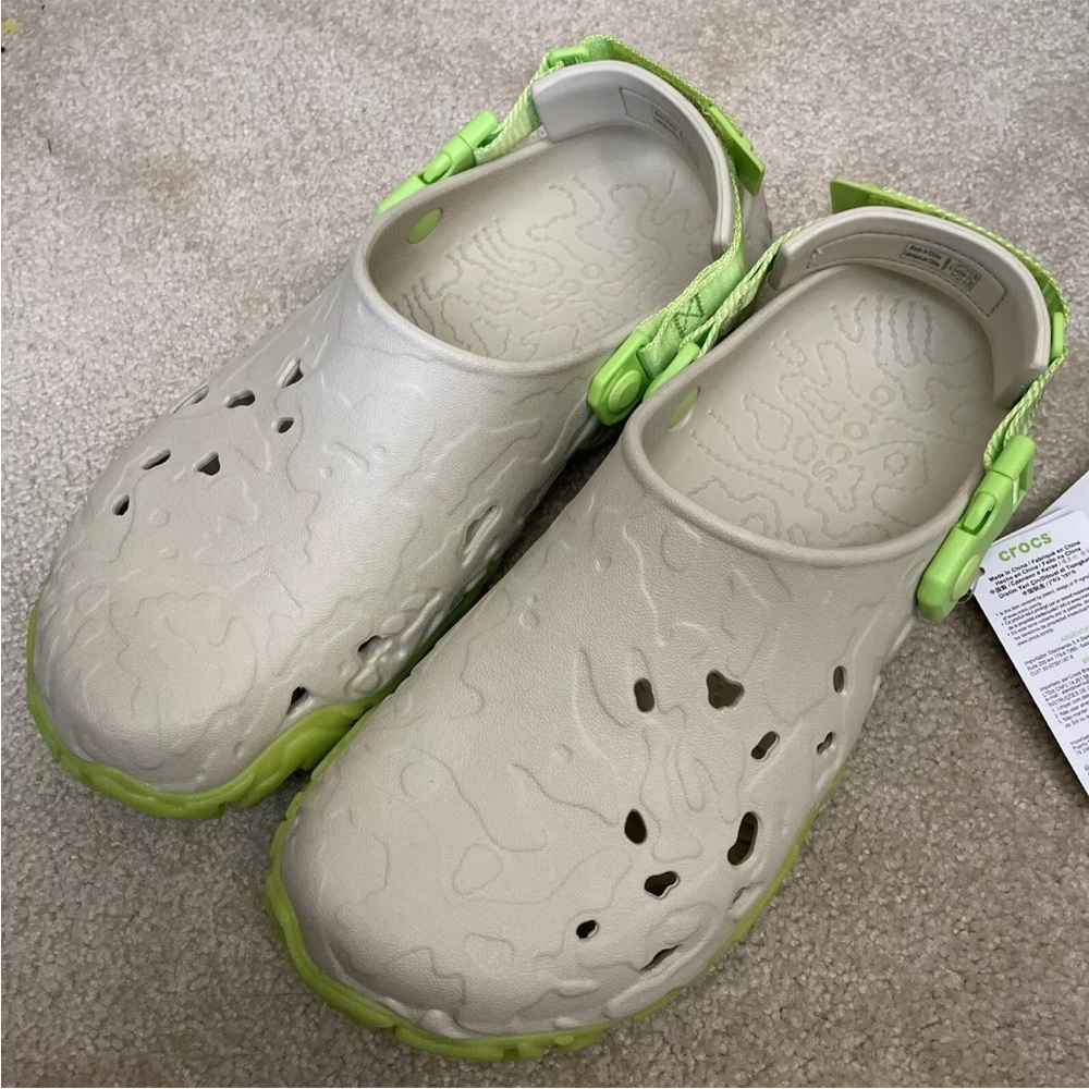 Crocs All Terrain Atlas Clogs Bone/ Limeade Size Men’s